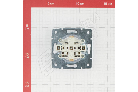 Розетка Lezard KARINA 707-0288-122B скрытая установка белая с заземлением Розетка Lezard KARINA 707-0288-122B скрытая установка белая с заземлением