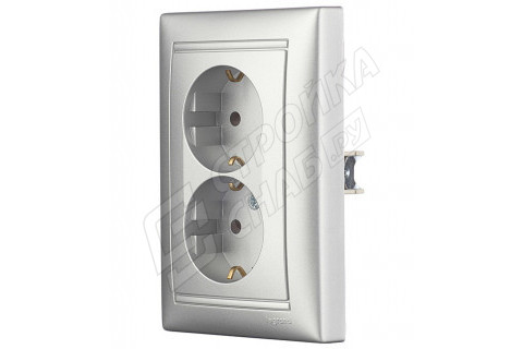 Розетка с рамкой Legrand Valena 694335 двойная скрытая установка алюминий с заземлением Розетка с рамкой Legrand Valena 694335 двойная скрытая установка алюминий с заземлением