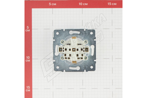Розетка Lezard KARINA 707-3088-123B скрытая установка жемчужно-белая с заземлением с крышкой Розетка Lezard KARINA 707-3088-123B скрытая установка жемчужно-белая с заземлением с крышкой