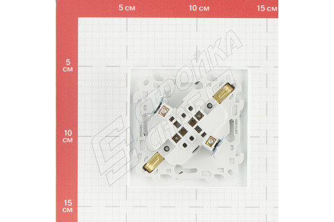 Розетка Simon 24 Harmonie 2450459-030 двойная скрытая установка белая с заземлением Розетка Simon 24 Harmonie 2450459-030 двойная скрытая установка белая с заземлением