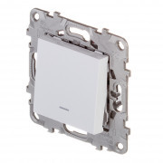 Переключатель Schneider Electric Unica NEW NU520318N одноклавишный на 2 направления скрытая установка белый с подсветкой Переключатель Schneider Electric Unica NEW NU520318N одноклавишный на 2 направления скрытая установка белый с подсветкой